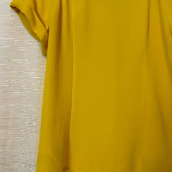 H&M Women’s or girls gold yellow top size 2 - Picture 3 of 8